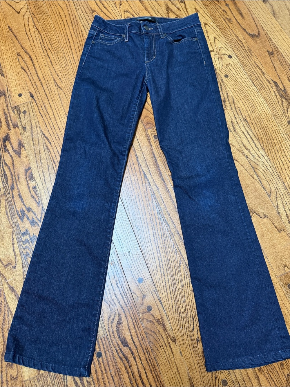 Joe's Jeans sz 28 Curvy Bootcut dark denim jeans - perfect for fall